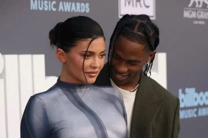 Here’s some favorite images from yesterday’s vibrant event ‘Billboard Music Awards 2022.