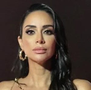 The beautiful @passantshawky radiates in her golden look for the after party of @cairofilms.