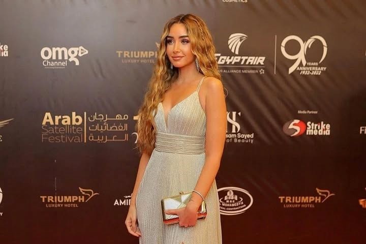 Hannah looked flawless from her red-carpet appearance for the @arabsatfestival.