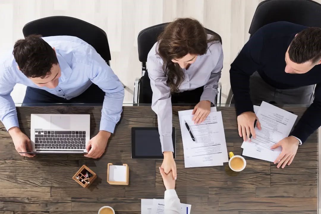 For enthusiastic,creative and passionate persons looking for a dynamic and fun work atmosphere please do contact us for great opportunities offered.