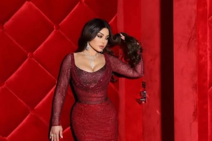 The Diva Haifa Wehbe looking gorgeous ad usual for her latest concert in Doha,Qatar in a Nicolas Jebran dress.