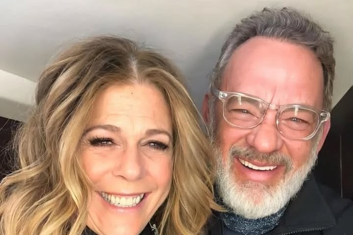 om Hanks and wife Rita Wilson was seen partaking in a traditional Egyptian feast at the Abou El Sid restaurant in Cairo’s Zamalek neighbourhood with a group of other diners. Before going viral, the video was posted on Instagram by a user going by the name of Youssef Shahin.
