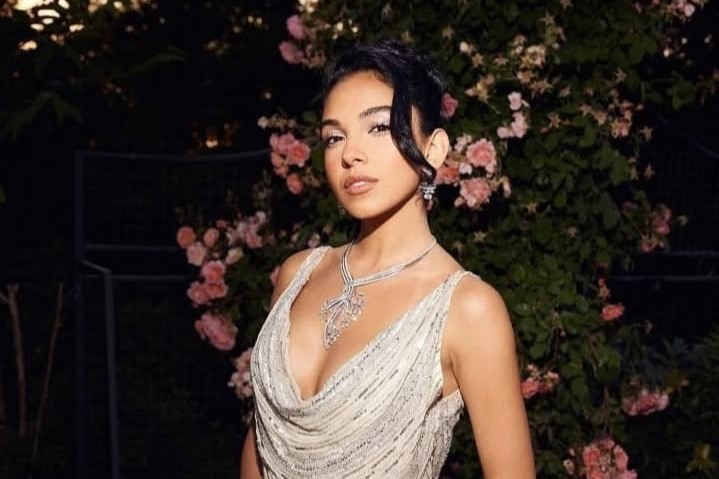 Salma Abu Deif looked ravishing in an Elie Saab dress from SS 2006 collection for the Jardin De Chaumet gala dinner held in Paris.