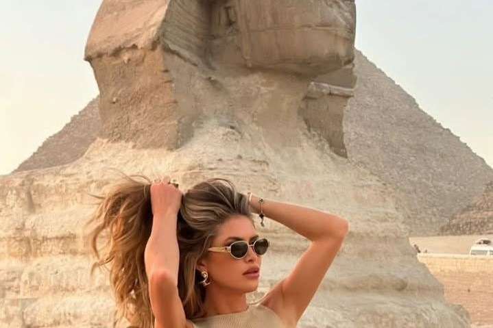 Gorgeous International Public Figure @majamalnar seen at The Great Pyramids of Giza enjoying herself amidst Egyptian wonders.