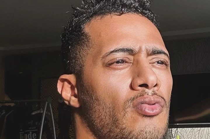 One of Egypts favorite star Mohamad Ramadan arrives to Ivory Coast for the AFRICAN Football Cup and shows off his looks with his #instafam.