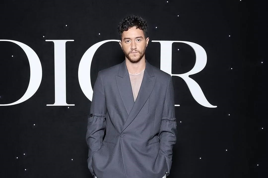 All eyes on Ahmed Malek as he rocks at Dior’s FW24 show in Paris. Style goals.