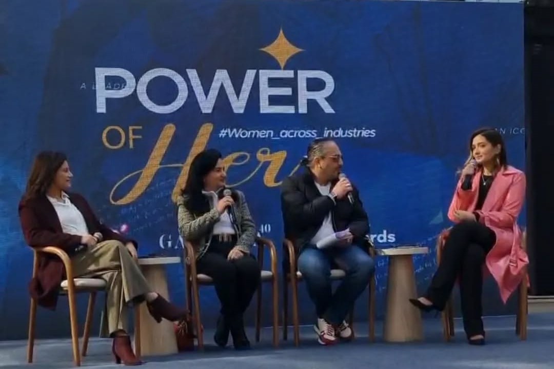 Confidence is key! @malakzaher discussing the power of social media at @girlzspace_ event.