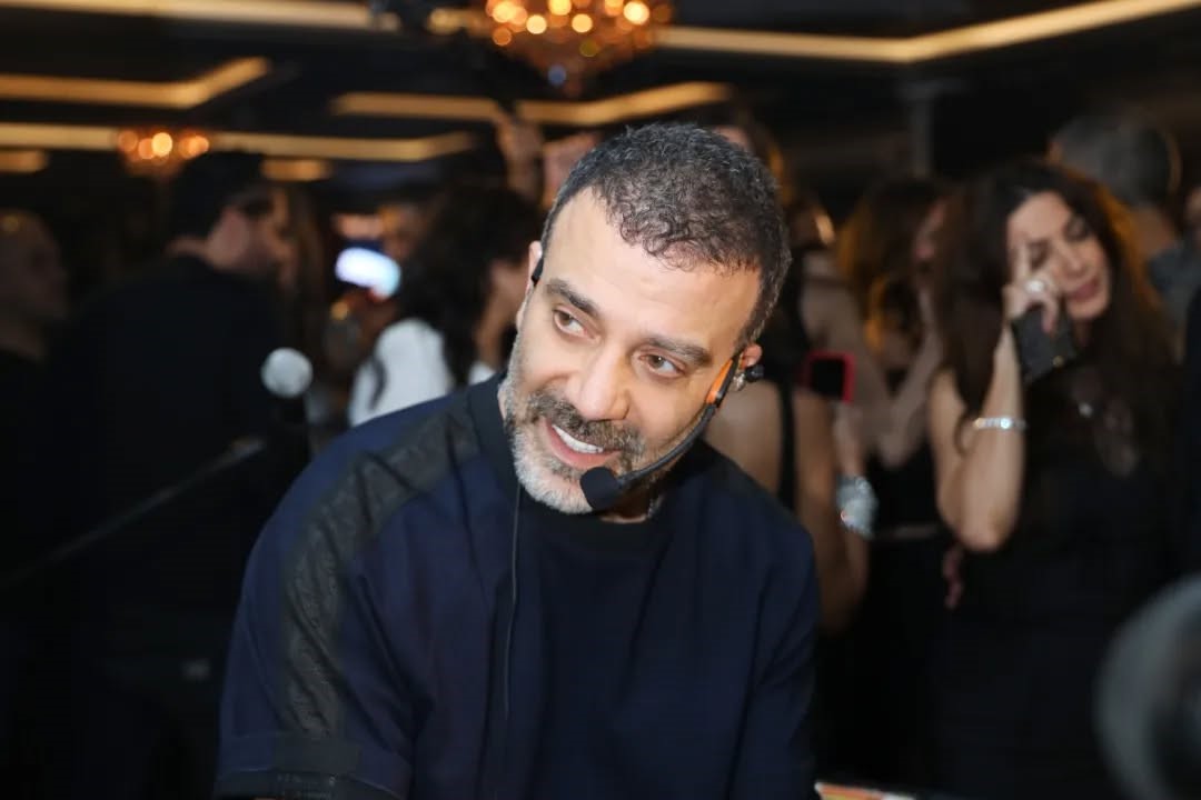 Bringing the Cairo lifestyle to a whole new level at the star-studded @alachrafieh.eg opening last night with a captivating performance by the Lebanese star @joashkar and electrifying beats by @rodgemix.