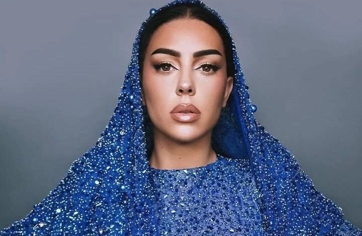 What are our thoughts ?! Gorgeous @georginagio dressed in @sadekmajed.