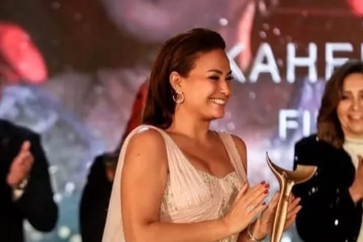 All eyes on Hend Sabri at the Aswan Film Festival rocking some major winner vibes dressed in Rami Kadi Maison De Couture! Congratulations @hendsabri.