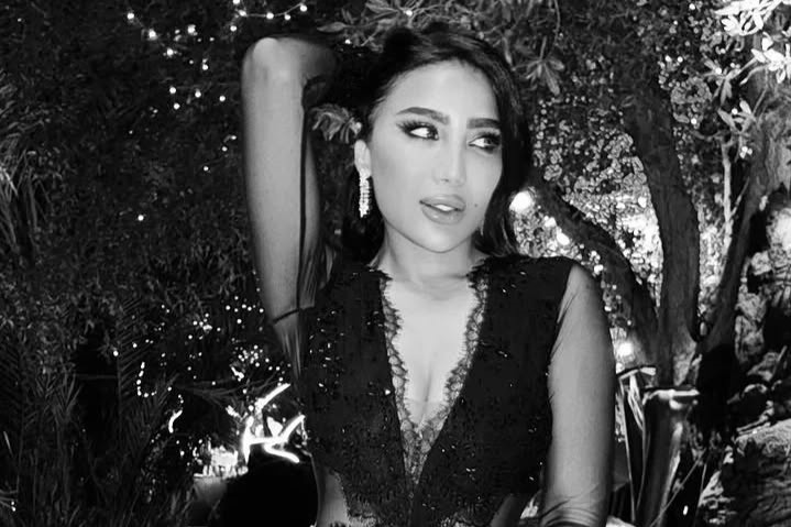 Egypt’s beauty guru, Dina Ragheb, effortlessly mesmerizes in her latest Instagram rendezvous, a testament to her timeless allure.