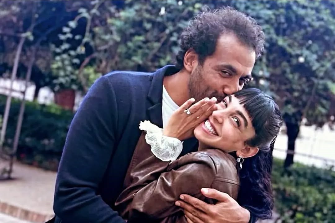 Big congratulations to Salma Abu Deif on her engagement to Idriss Abdelaziz! Wedding bells are ringing, and we wish the young couple a lifetime filled with love and happiness.