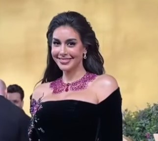 Yasmine Sabri dazzled in Chopard jewelry at tonight’s #JoyAwards.