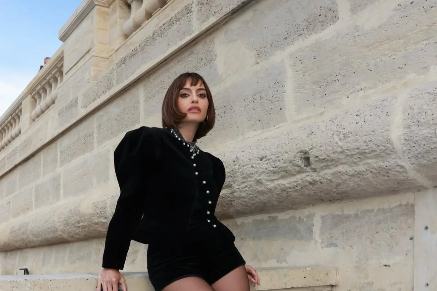 Effortlessly chic in the heart of Paris.