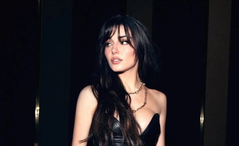 Hande Erçel served pure power and elegance at the Balmain FW25 show.