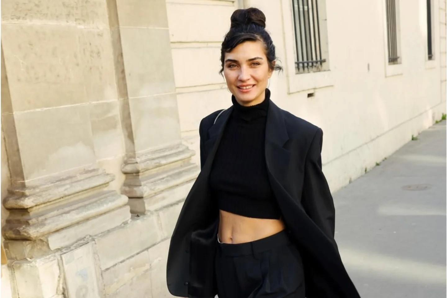 arisian elegance meets timeless glamour! Tuba stepping into the world of Roger Vivier.