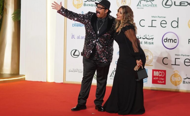 Wrapping the festival with elegance.